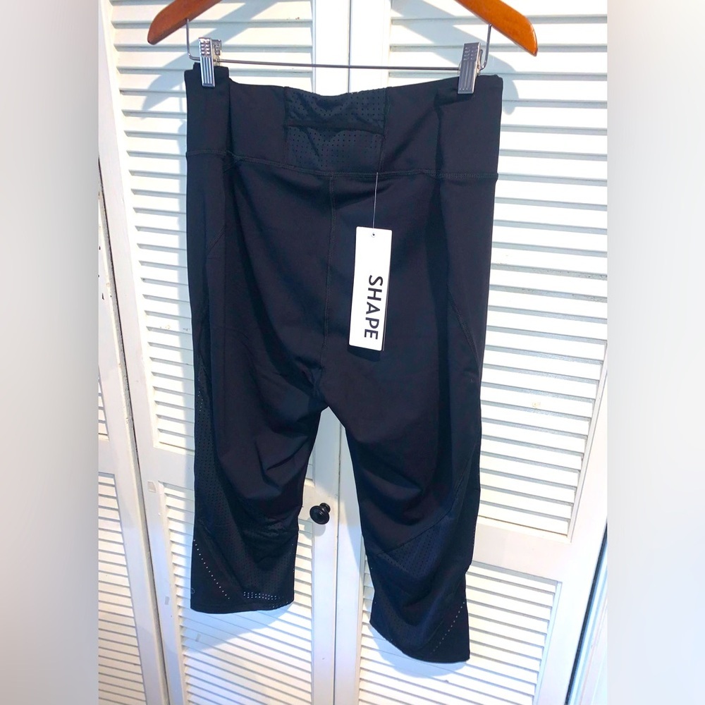 Shape behind the seams NWT Capri Leggings 2X